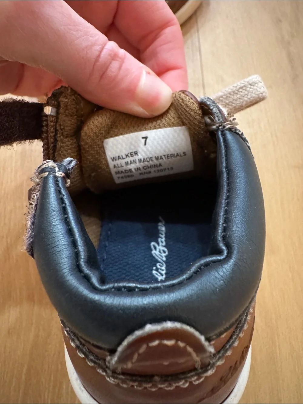 Eddie Bauer Brown Toddler High-Top Casual Sneakers, size 7 Toddler